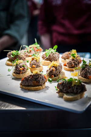 Farm 2 Table