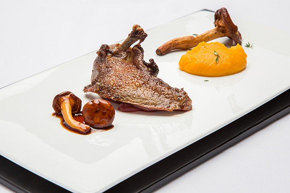 Kusshi pop-up at Broadmoor Bistro