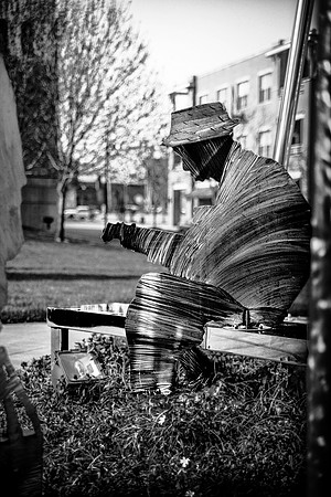 18th vine guitar player