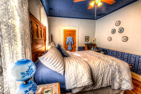 The Blue Room 1 - The Hatchery House Bed and Breakfast