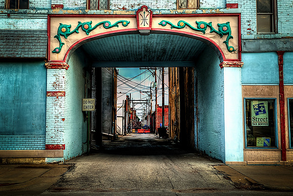Artistic Arch - Do not enter