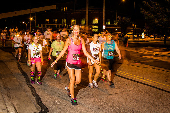 "glow run 5k", "glow run", "glow run kansas city"