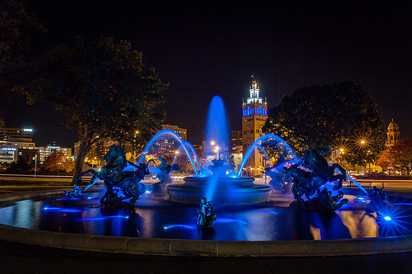 JC Nichols Fountain / Country Club Plaza