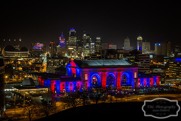 KCMO and KU Sweetsixteen Win 2017 (1 of 1)