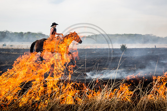 20170408 flames in the flinthills-12
