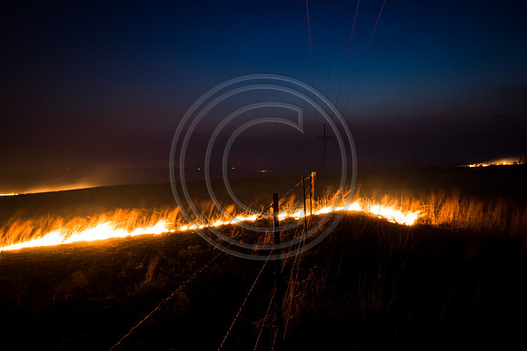 20170408 flames in the flinthills-12