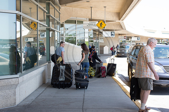 06-02-2017 Kansas City Airport and Janel Holcomb (7 of 19)