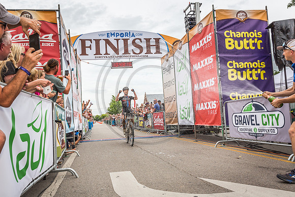 2017 finish line (1 of 112)