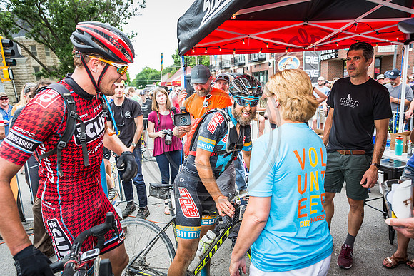 2017 finish line (11 of 112)
