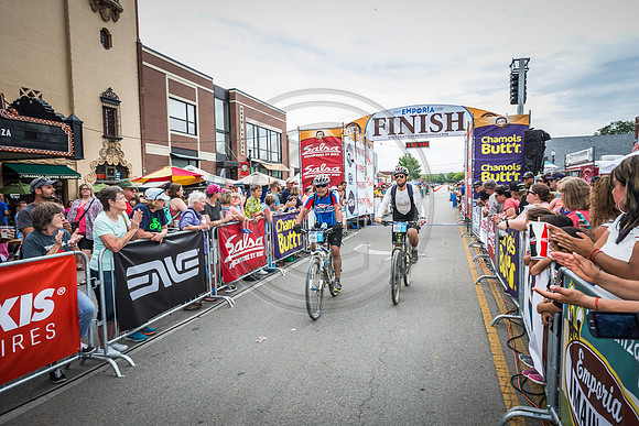 2017 finish line (37 of 112)