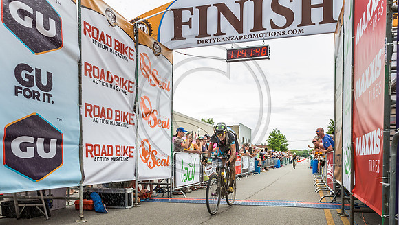 2017 finish line (38 of 112)