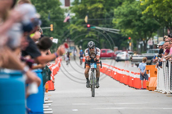 2017 finish line telephoto (1 of 32)