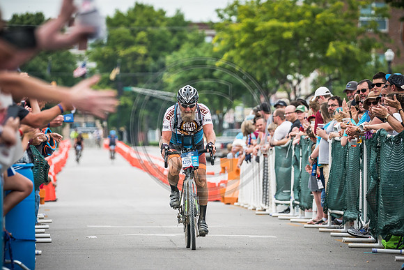 2017 finish line telephoto (2 of 32)