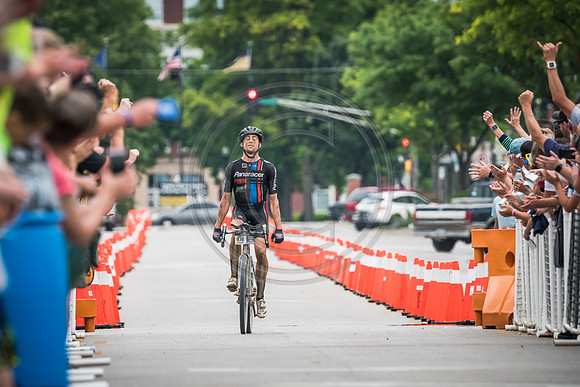 2017 finish line telephoto (9 of 32)