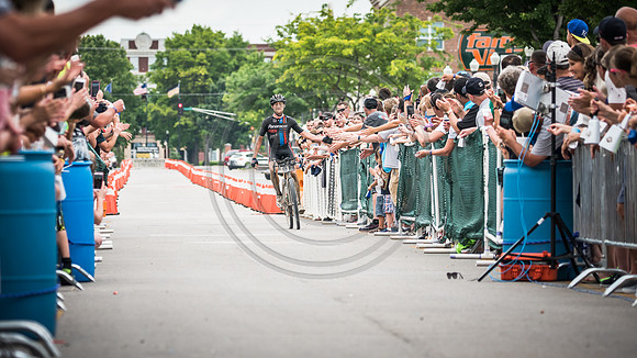 2017 finish line telephoto (10 of 32)