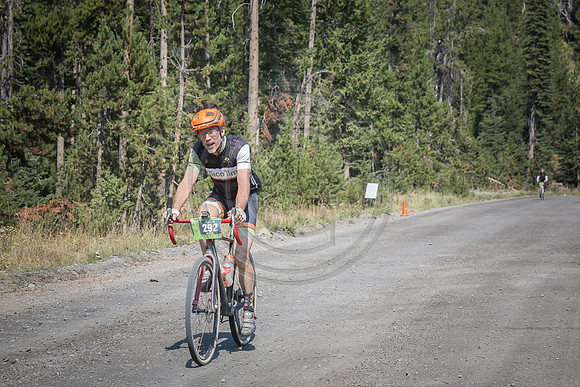 Final Aid Station (118 of 134)