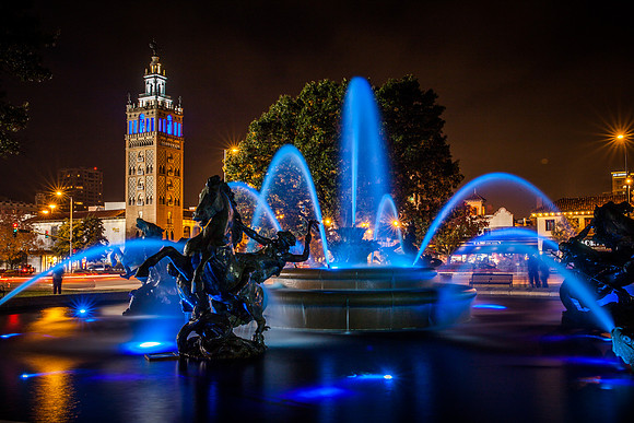 JC Nichols Fountain / Country Club Plaza