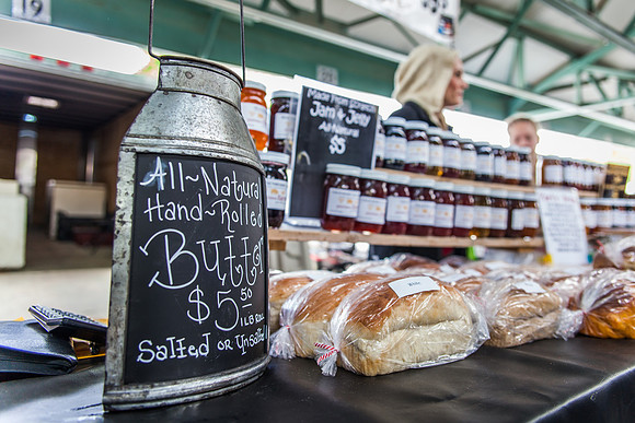 20140517 farmers mkt-11