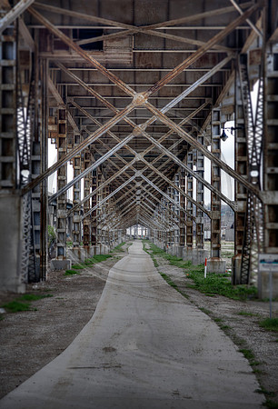 lewis and clark viaduct leading under