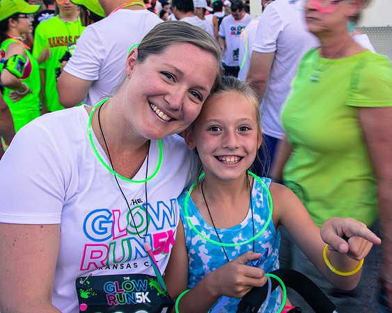 "glow run 5k", "glow run", "glow run kansas city"