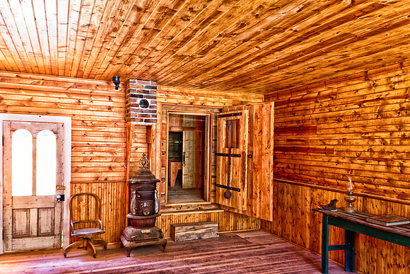 St Elmo Ghost Town